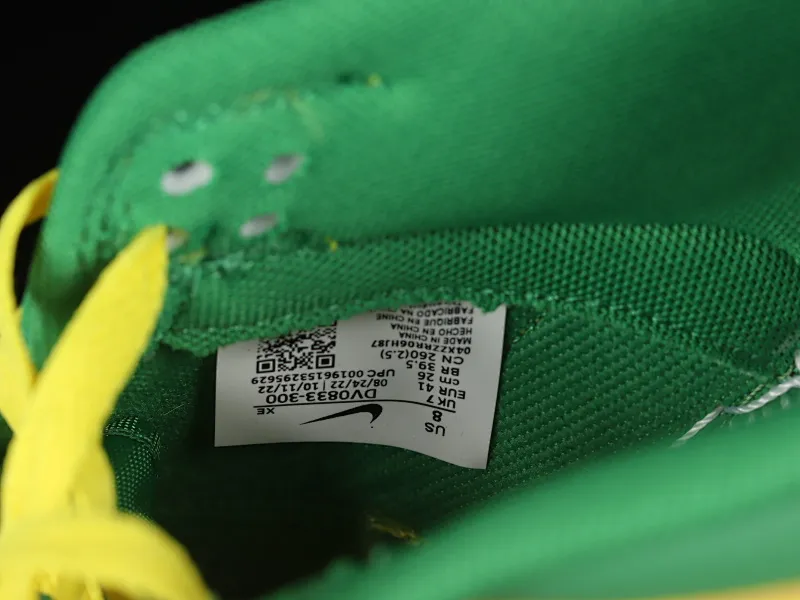 All categories Nk SB Dunk series Nk SB Dunk Low low-top sneakers C version Nk SB Dunk Low "Reverse Brazil" Passionate Samba Brazil SB low-top sports and leisure sneakers DV0833-300